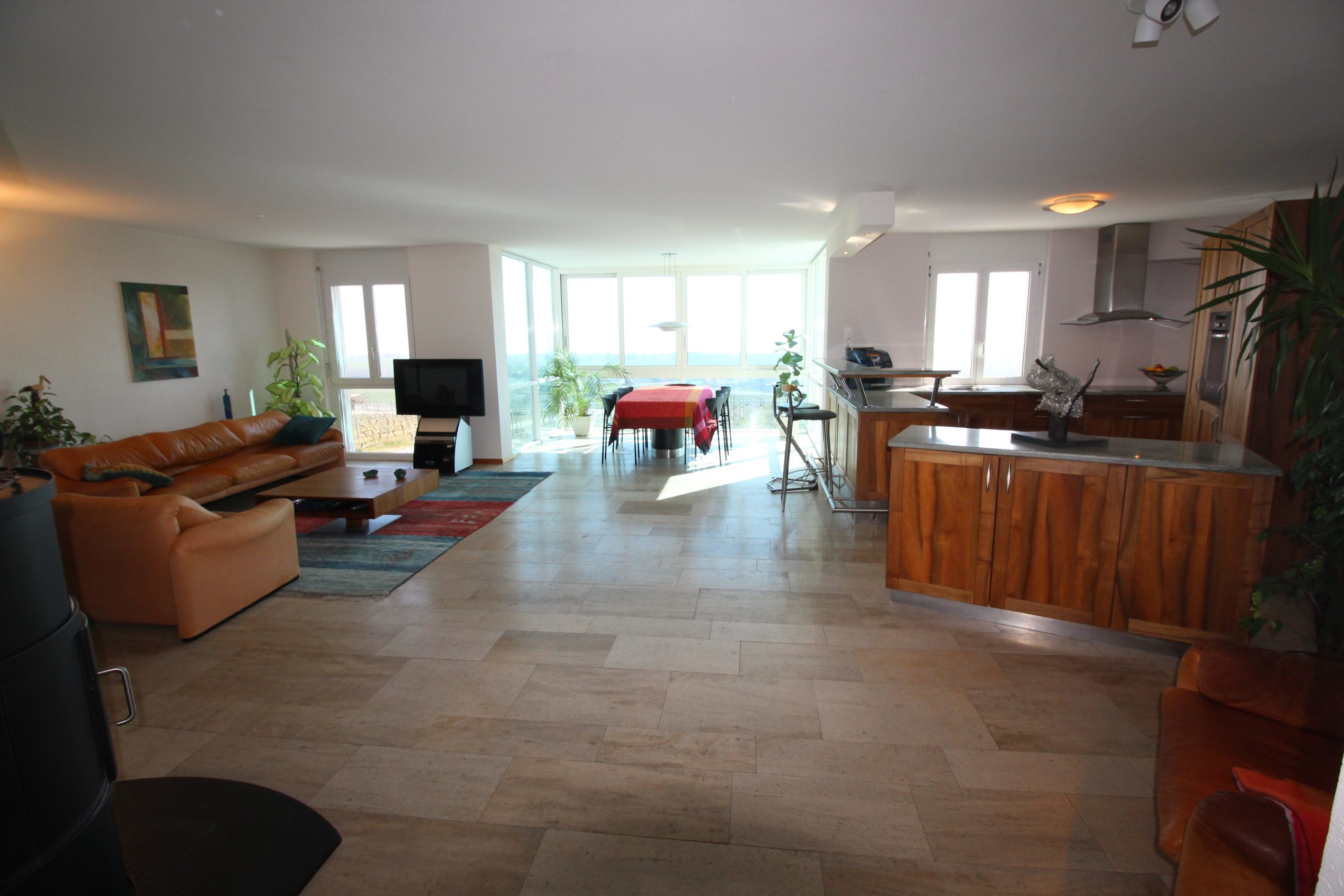 Apartment-Yens
