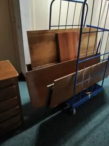 Hoe werkt het inschakelen van een ontruimingsbedrijf?