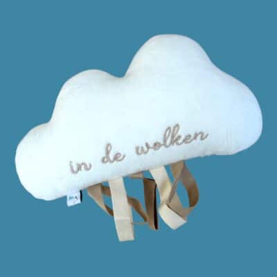 In de wolken