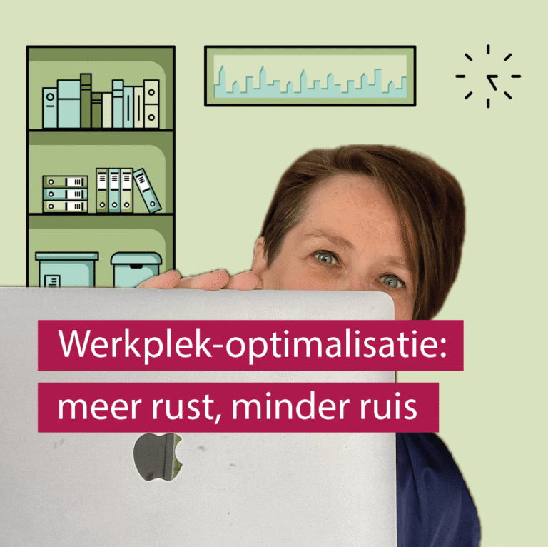 vrouw verschuilt zich achter laptop